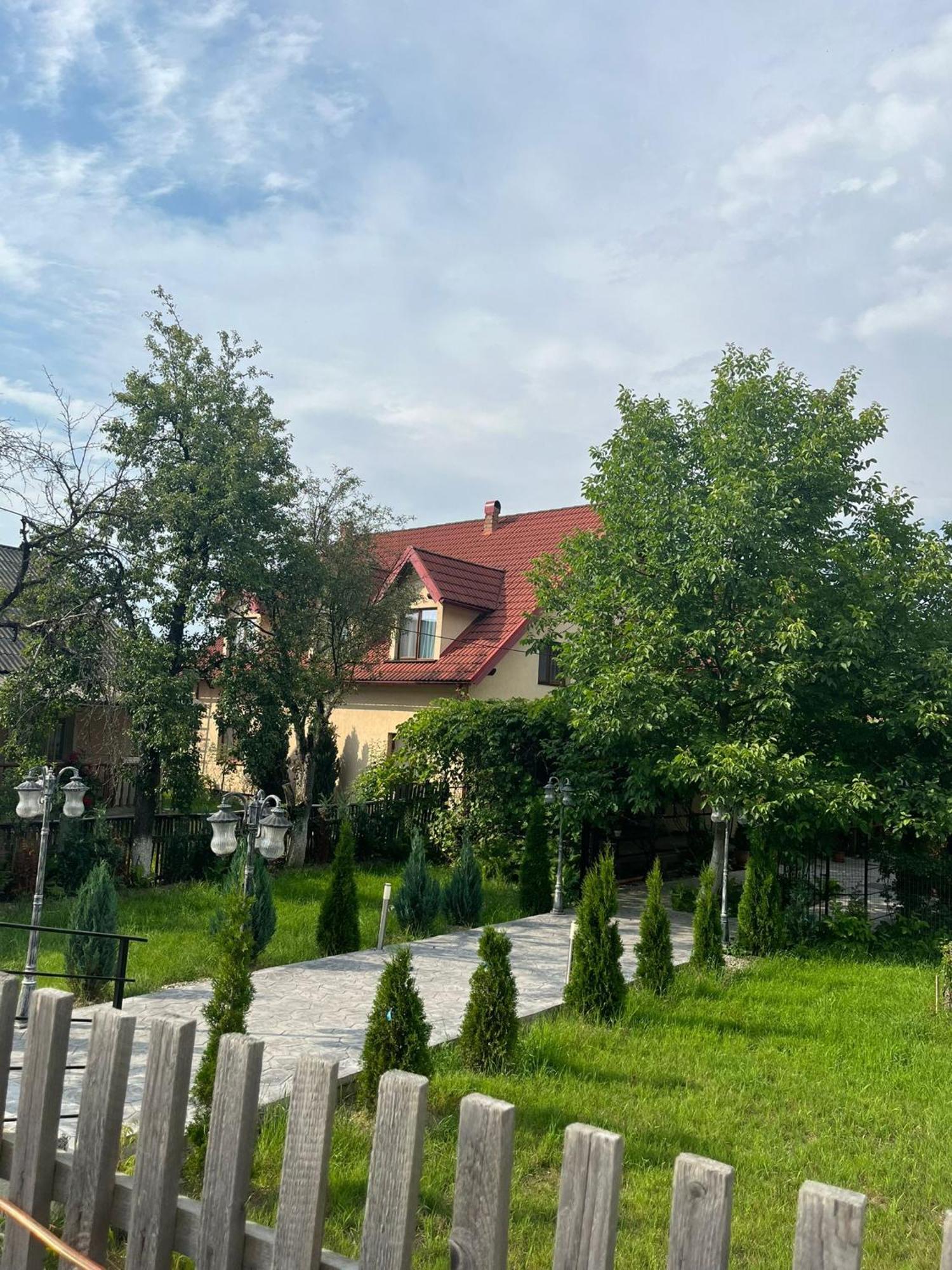 Kilometru108 Otel Leordina Dış mekan fotoğraf